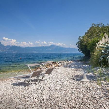 Leonardo Walsh Apartment With Lake View Torri Del Benaco Exterior foto
